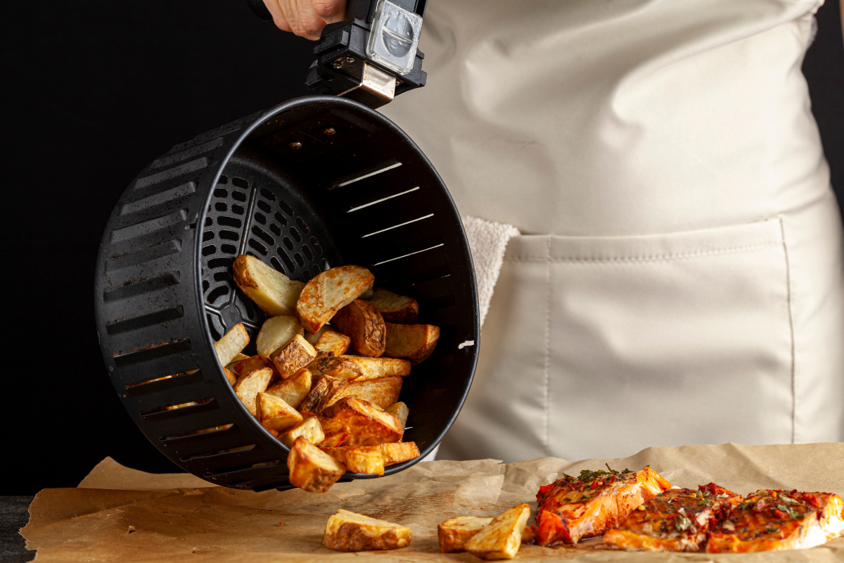 How Does An Air Fryer Work? Tips & Tricks For Optimal Use