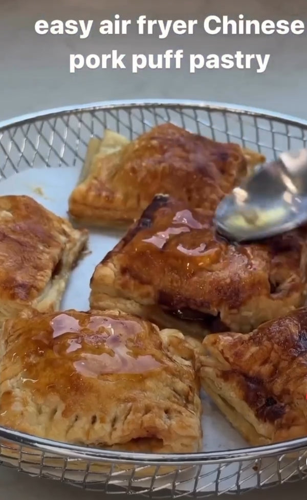 Crispy Chinese Pork Puff Pastry anyone?  Fritaire delivers and even fry👏🏽